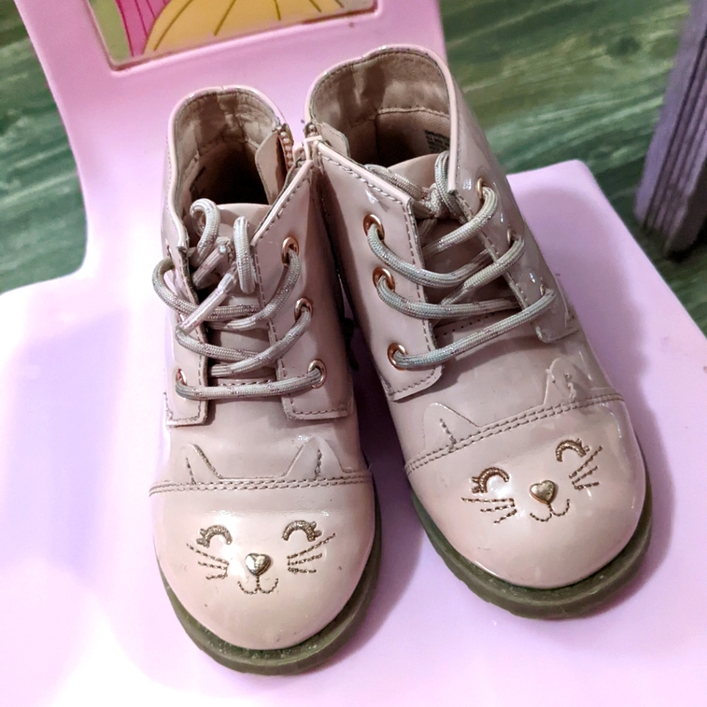 Kid shoes
